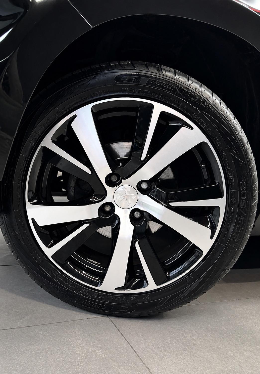 Peugeot 2008 1.6 HDi 92 CV Allure 2015
