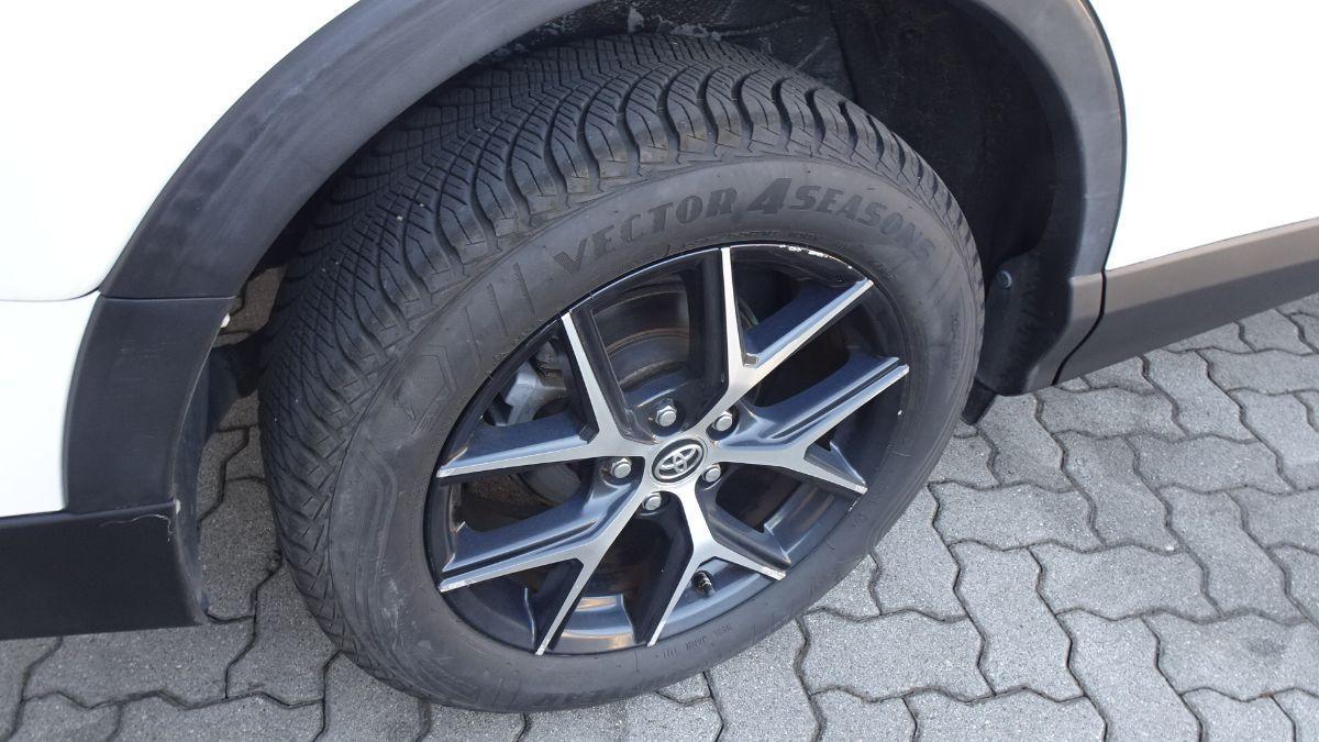 TOYOTA - RAV4 - 2.5 Hybrid 4WD Exclusive