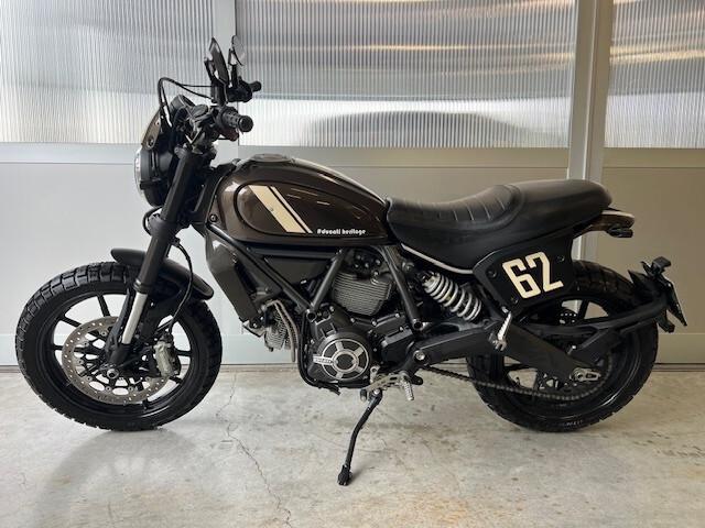 Ducati Scrambler 800, Scarico HP, Specchi barracuda, Abs