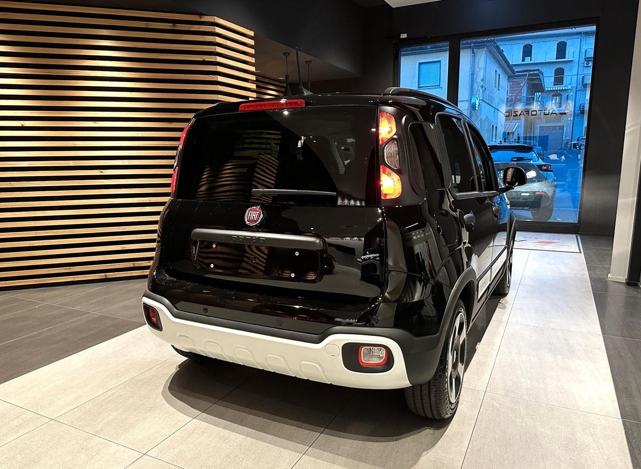 Fiat Panda Pandina 1.0 FireFly S&S Hybrid