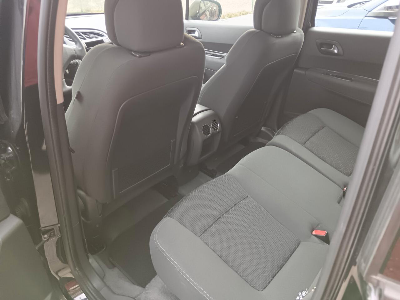 Peugeot 3008 1.6 HDi 115CV BUSINESS - 2014