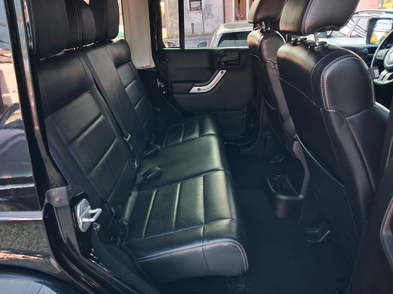 Jeep Wrangler Unlimited 2.8 crd UNLIMITED Sahara