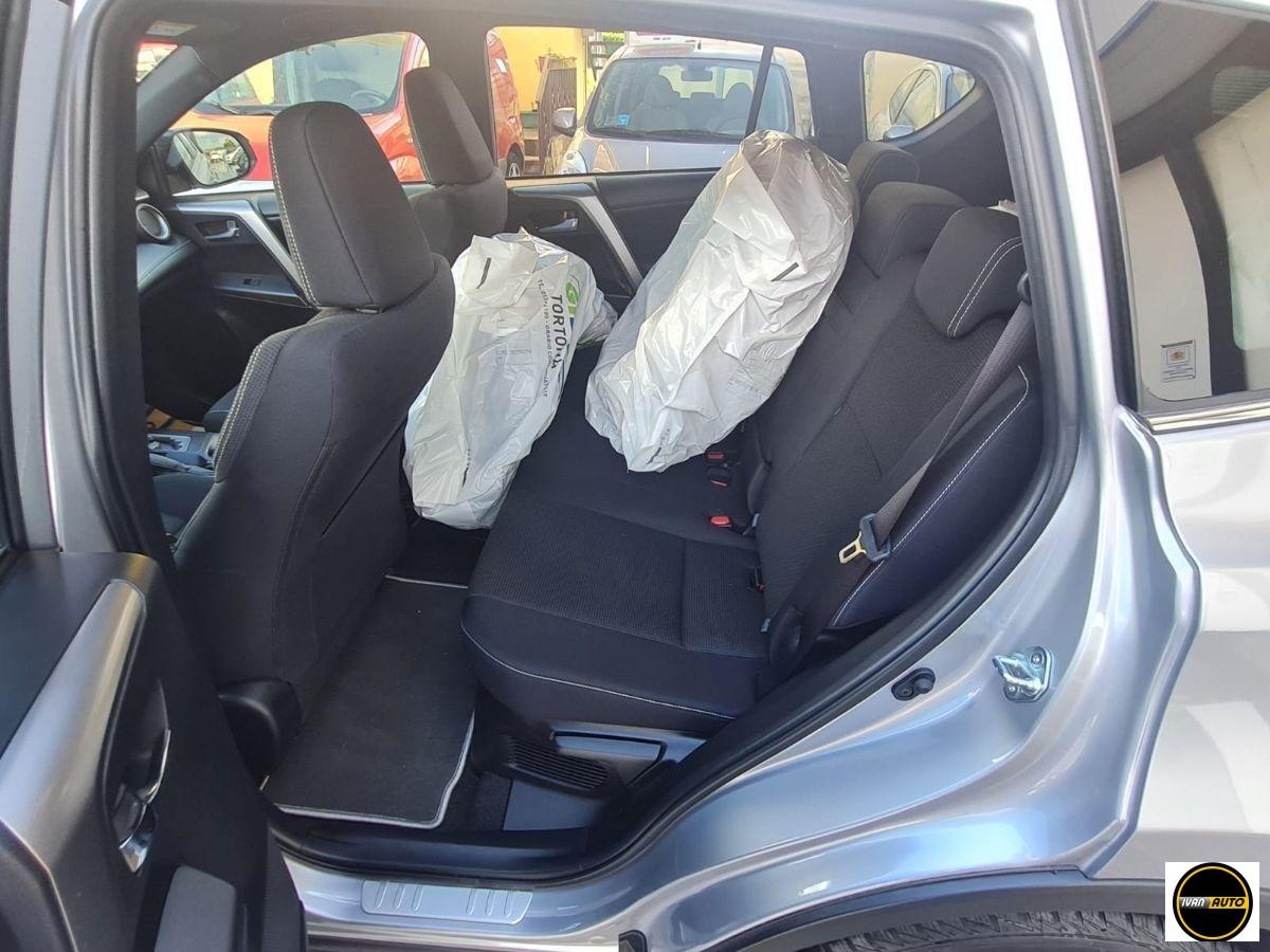 TOYOTA RAV4 2.5 Hybrid 4WD Dynamic-34.000 Km.