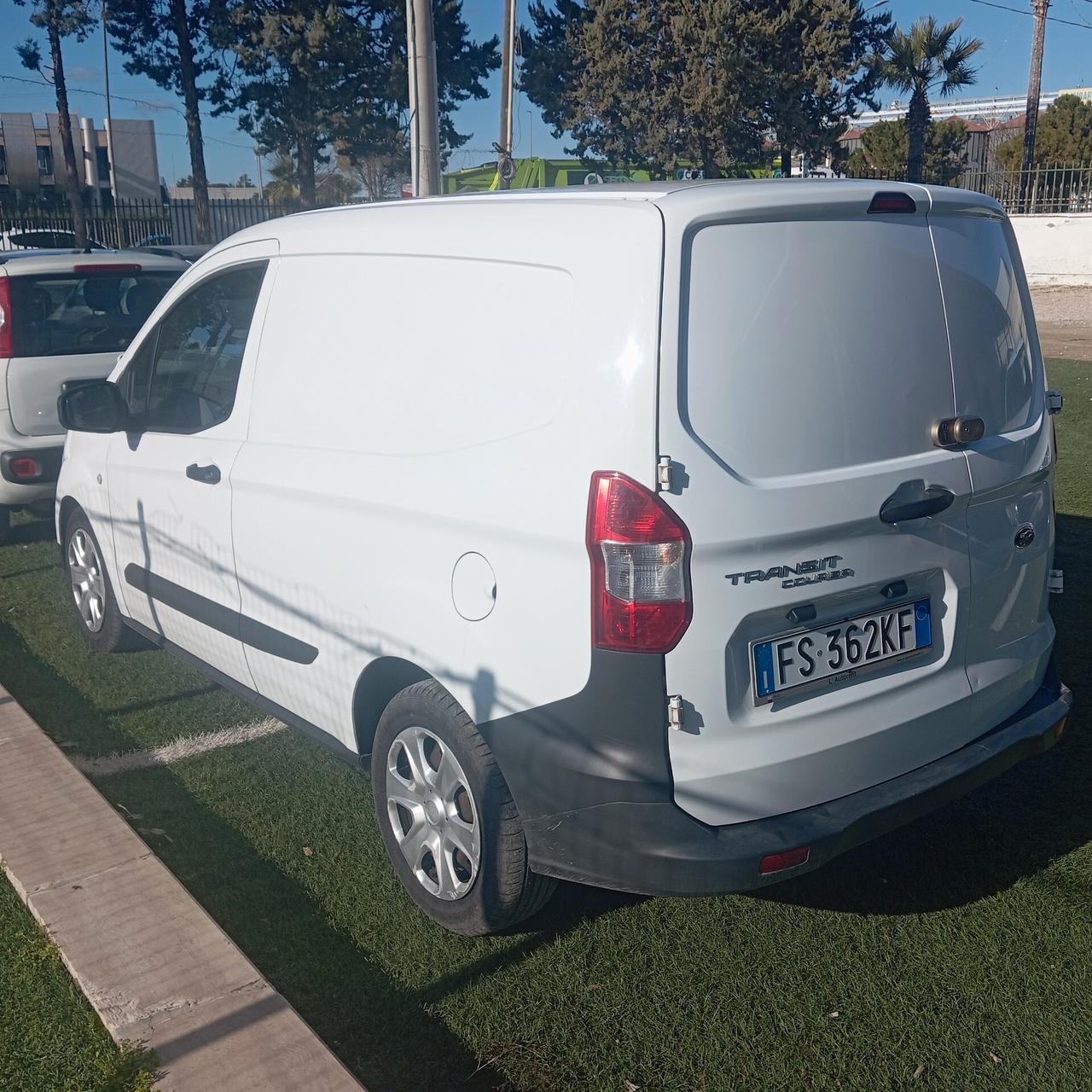 Ford Transit Courier Transit Courier 1.5 TDCi 75CV Van Entry