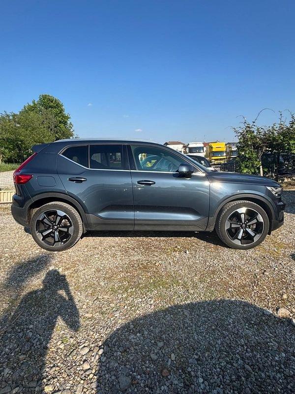 Volvo XC40 D4 IVA DED. * GANCIO TRAINO*