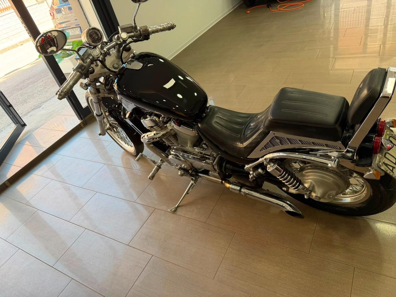 Suzuki Intruder 800