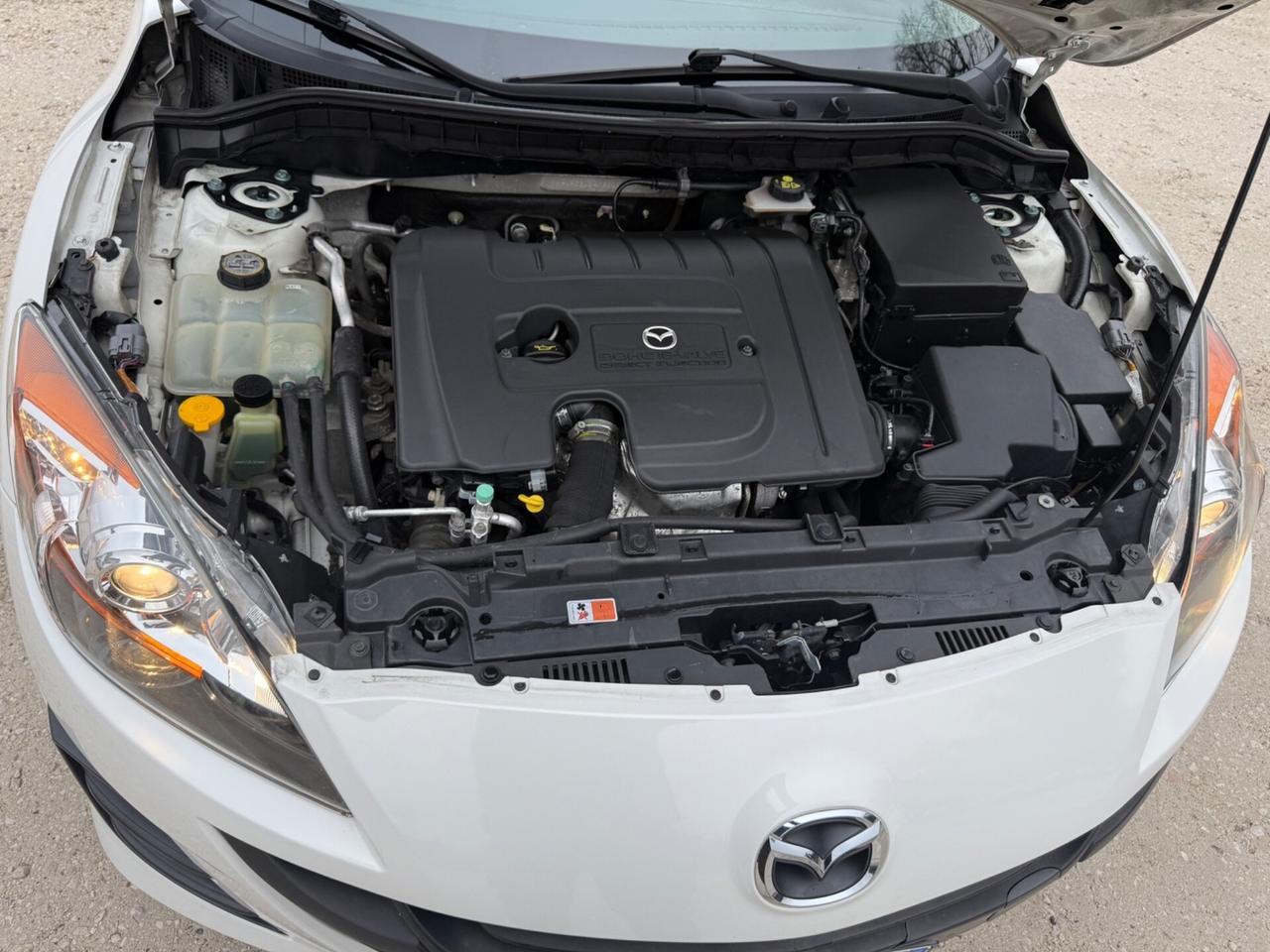 Mazda 3 1.6 MZ-CD 109 CV 5p. Advanced Unico Top