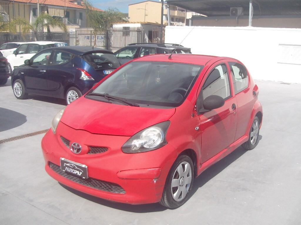 Toyota Aygo 1.0 12V VVT-i 5 porte Sol - 2008