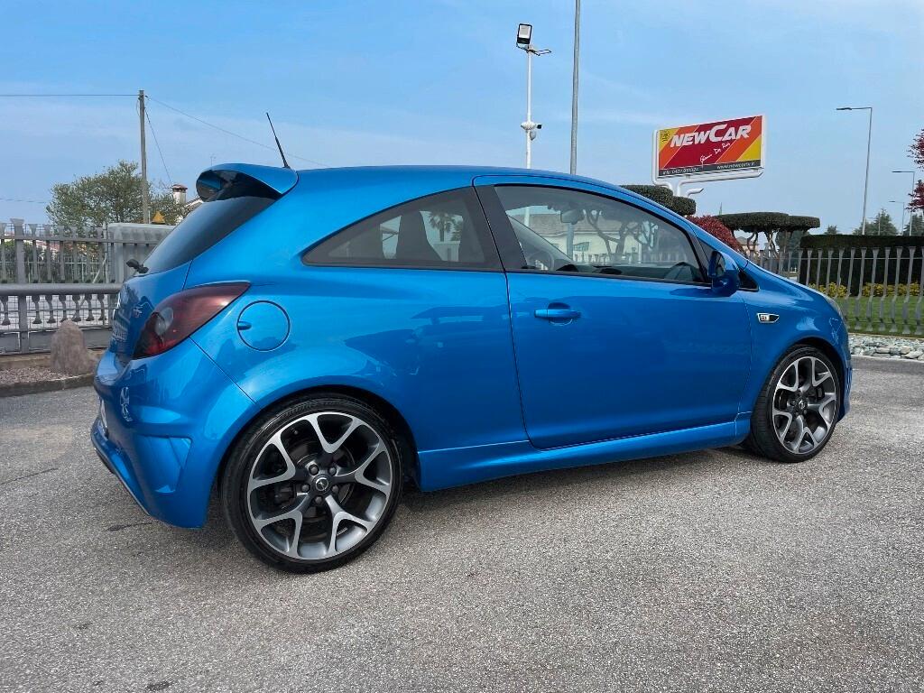 Opel Corsa 1.6 Turbo 192CV 3 porte OPC