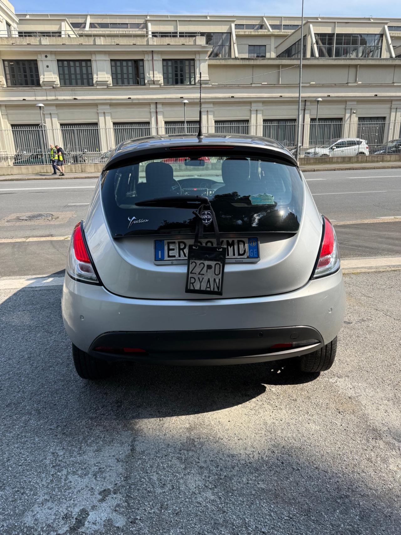 Lancia Ypsilon 1.2 69 CV 5 porte GPL Ecochic Platinum