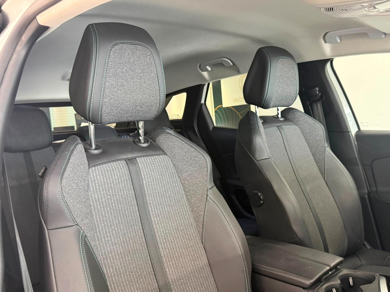 Peugeot 3008 1.5 diesel 130CV 2023 AUTOMATICA