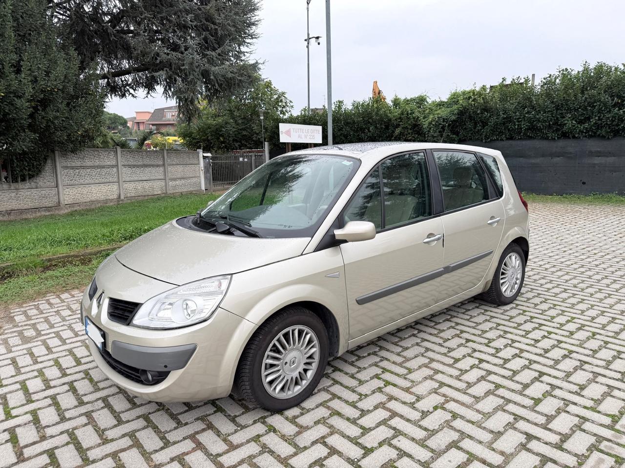 Renault Scenic Scénic 1.6 16V Luxe