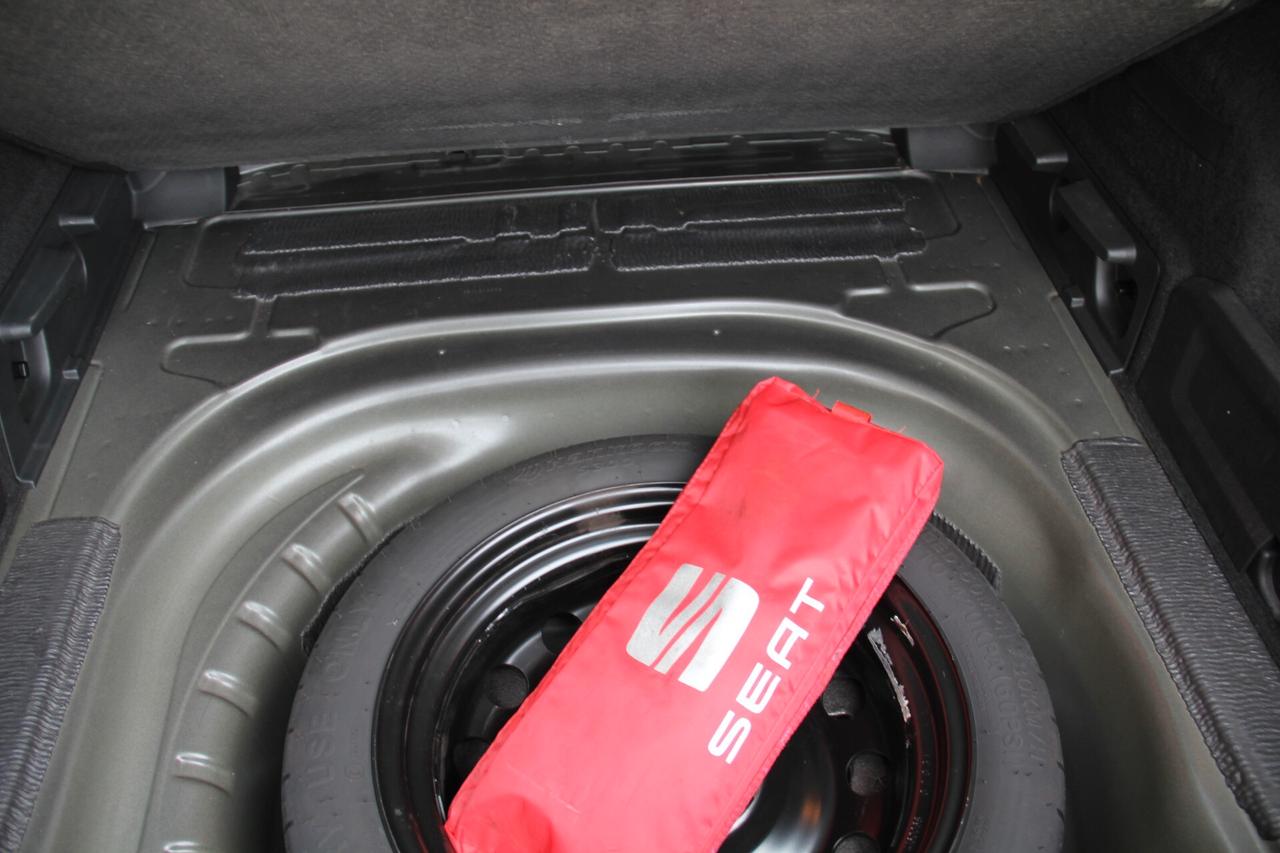 Seat Leon 1.6 TDI ST Style (KW 85 CV 115 Neopatentati)