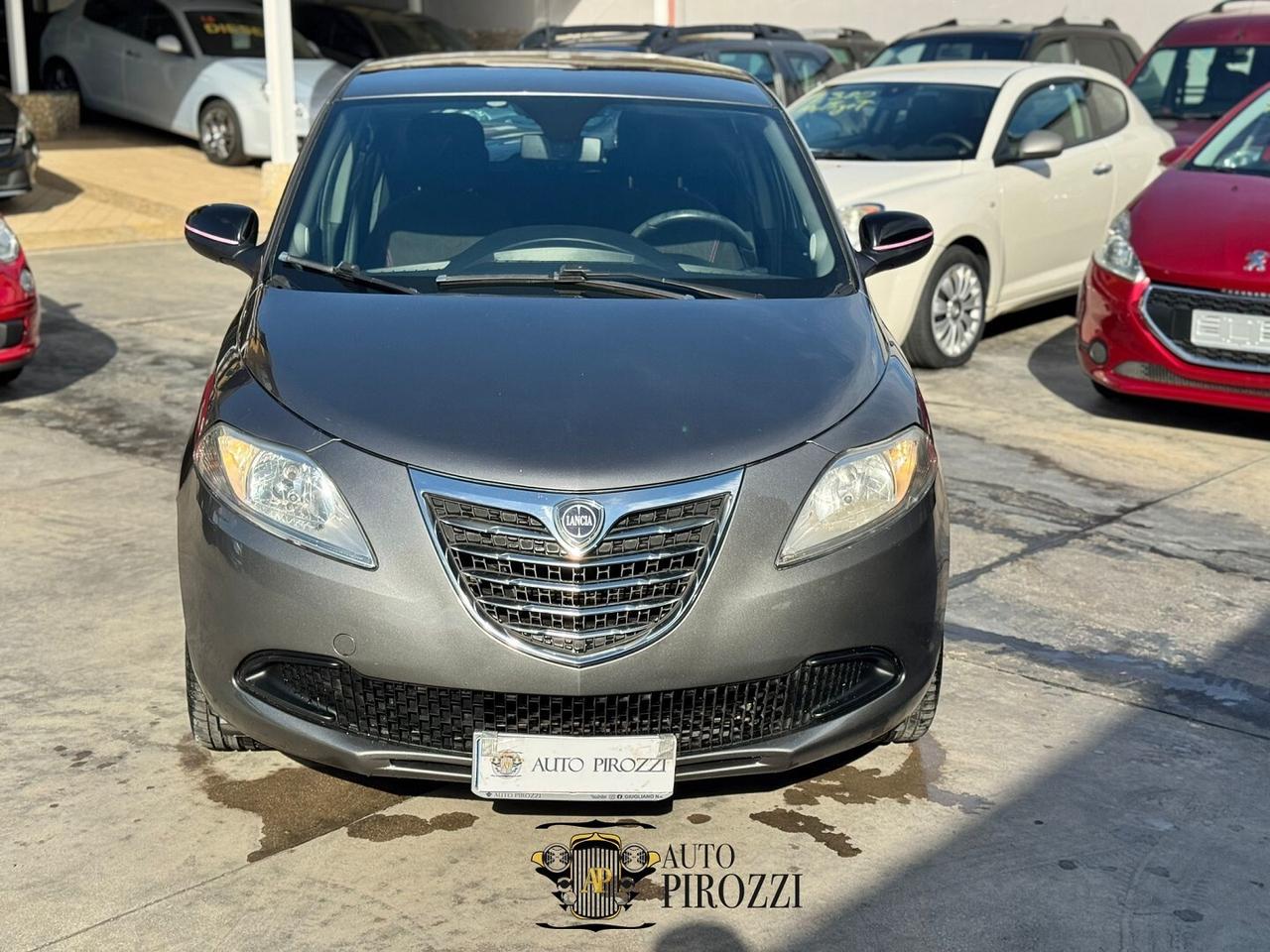 LANCIA YPSILON 1.2 BENZ/GPL 2014