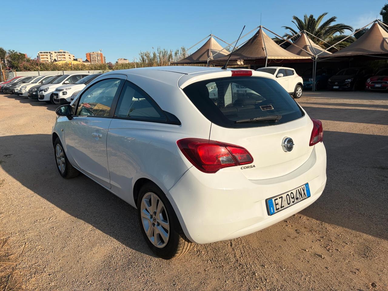 OPEL CORSA 1.2 69CV ANNO 2015 136.000 KM ADATTA NEOPATENTATI