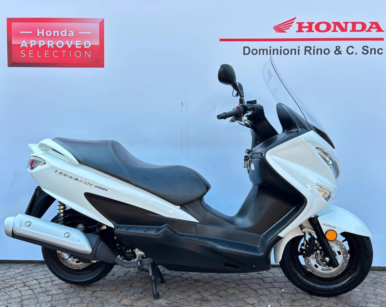 Suzuki Burgman UH 200