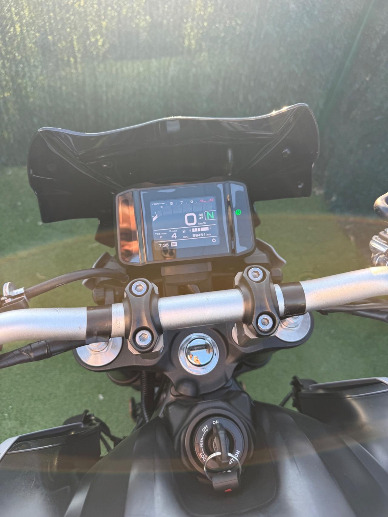 Yamaha MT 09 2021 QUICKSHIFTER FULL OPT