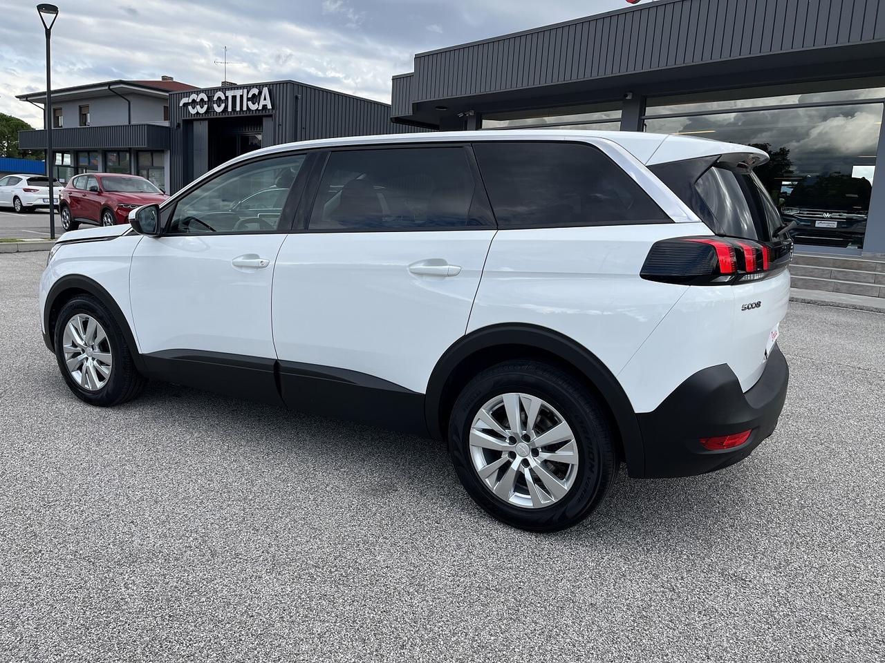 PEUGEOT 5008 1500 DCI 130 CV AUTOM. 7 POSTI