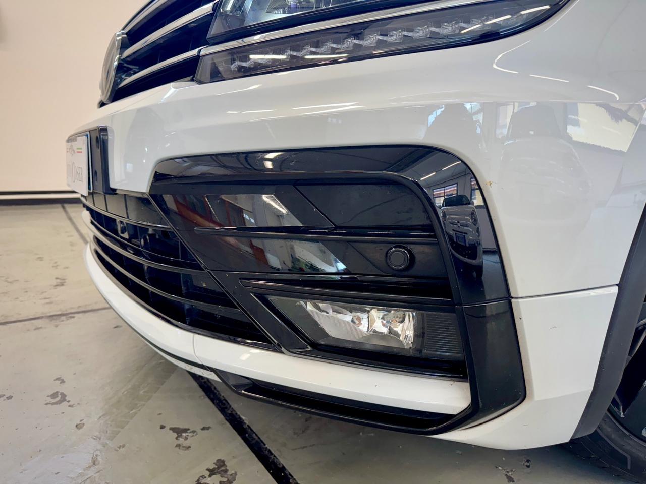 Volkswagen Tiguan R- Line - DSG - FULL - SOLO 80.000 KM