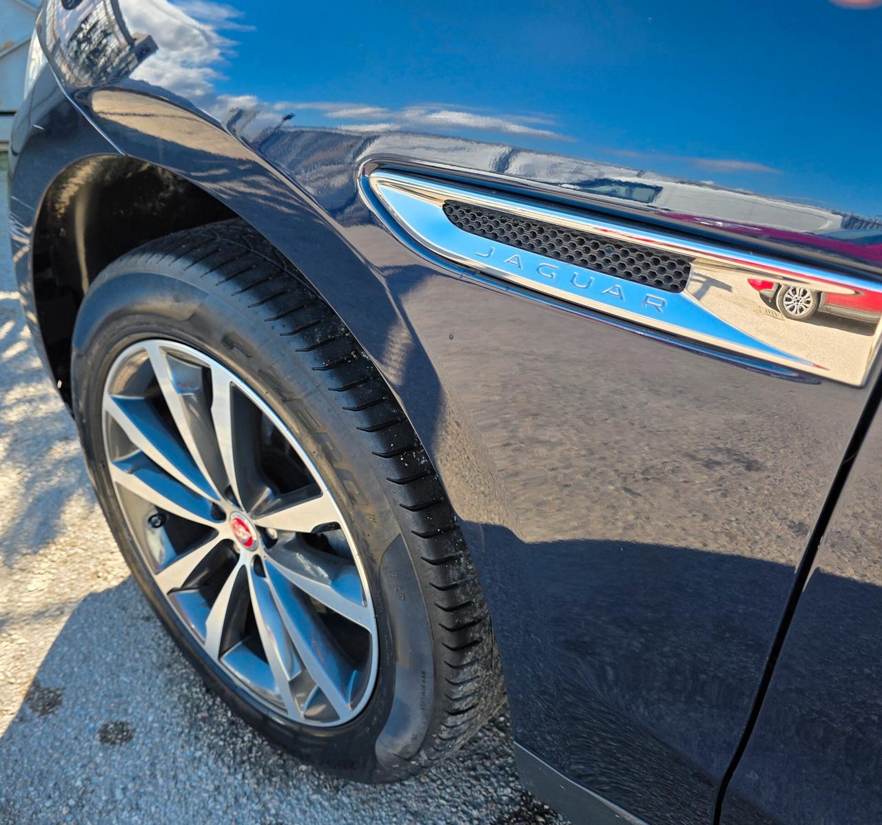 Jaguar F-Pace 2.0 D 180 CV AWD aut. Portfolio