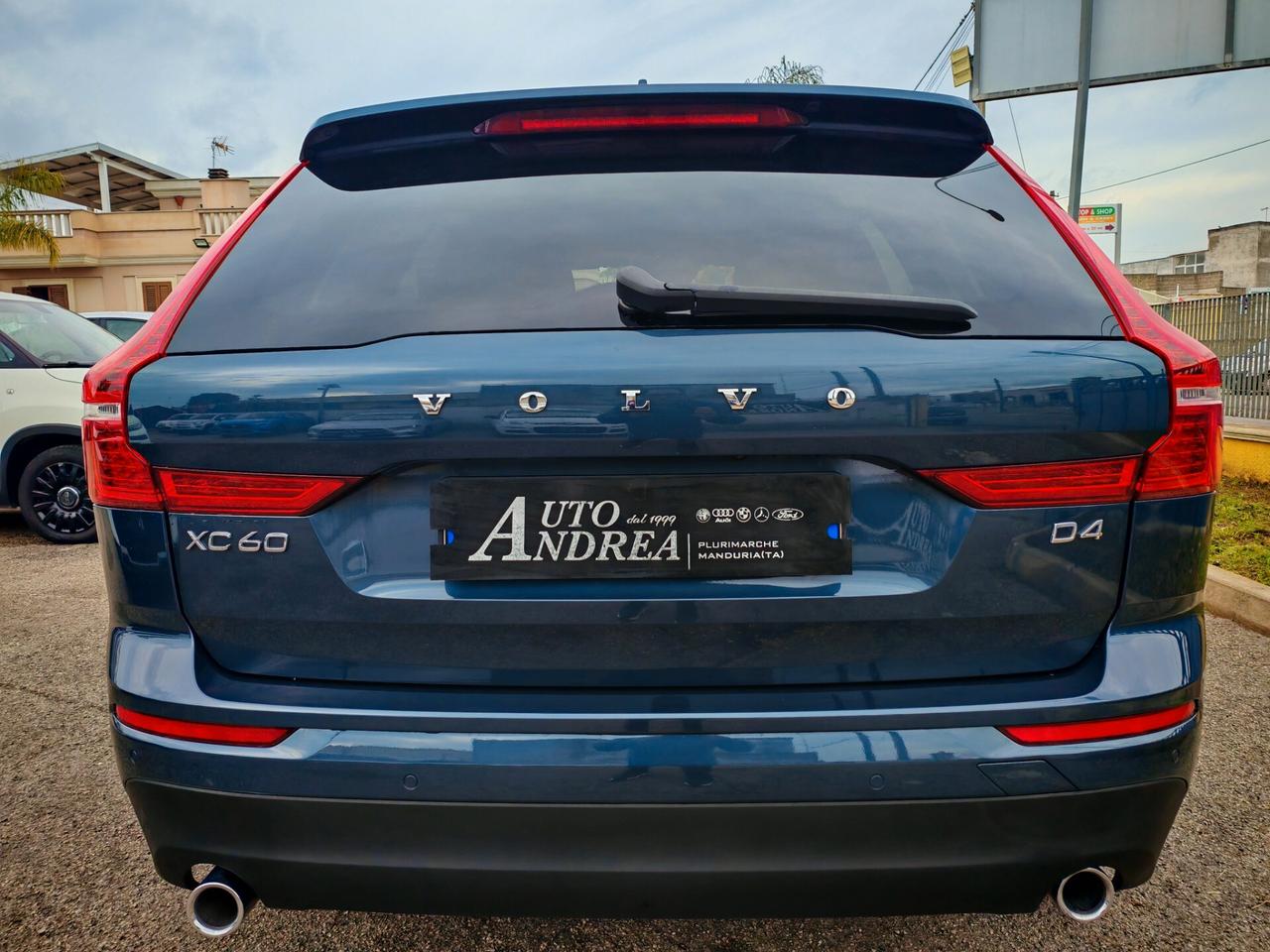 Volvo XC60D4 2.0 190cv pelle navig cam 2020