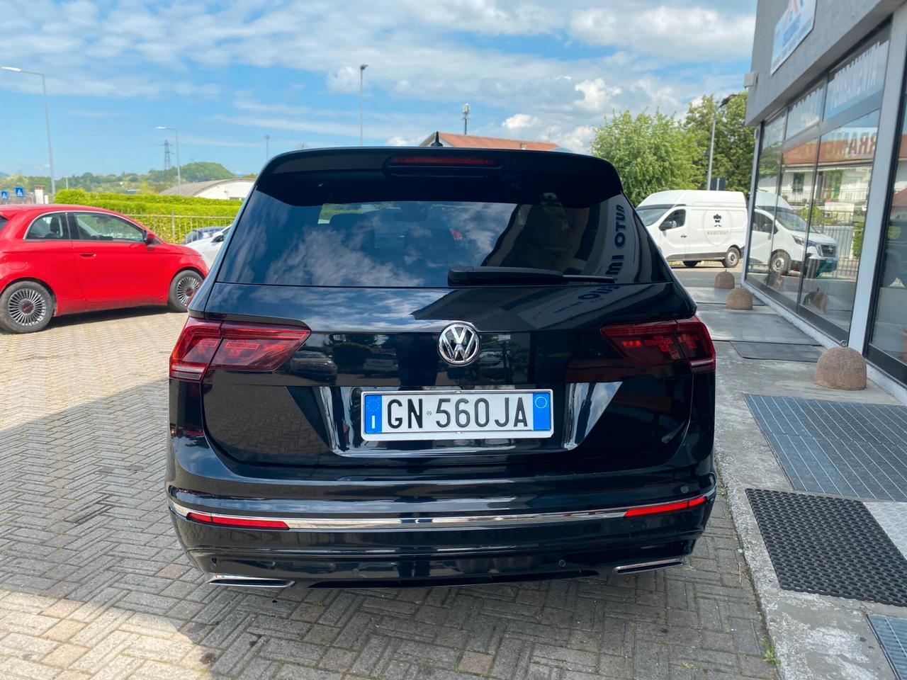 Volkswagen Tiguan Allspace 2.0 TDI SCR DSG 4MOTION R-Line