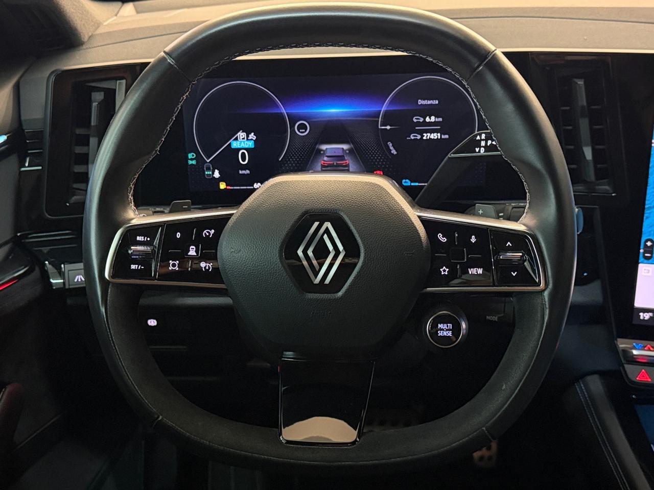 RENAULT Austral 2023 - Austral 1.2 E-Tech full hybrid Iconic Esprit