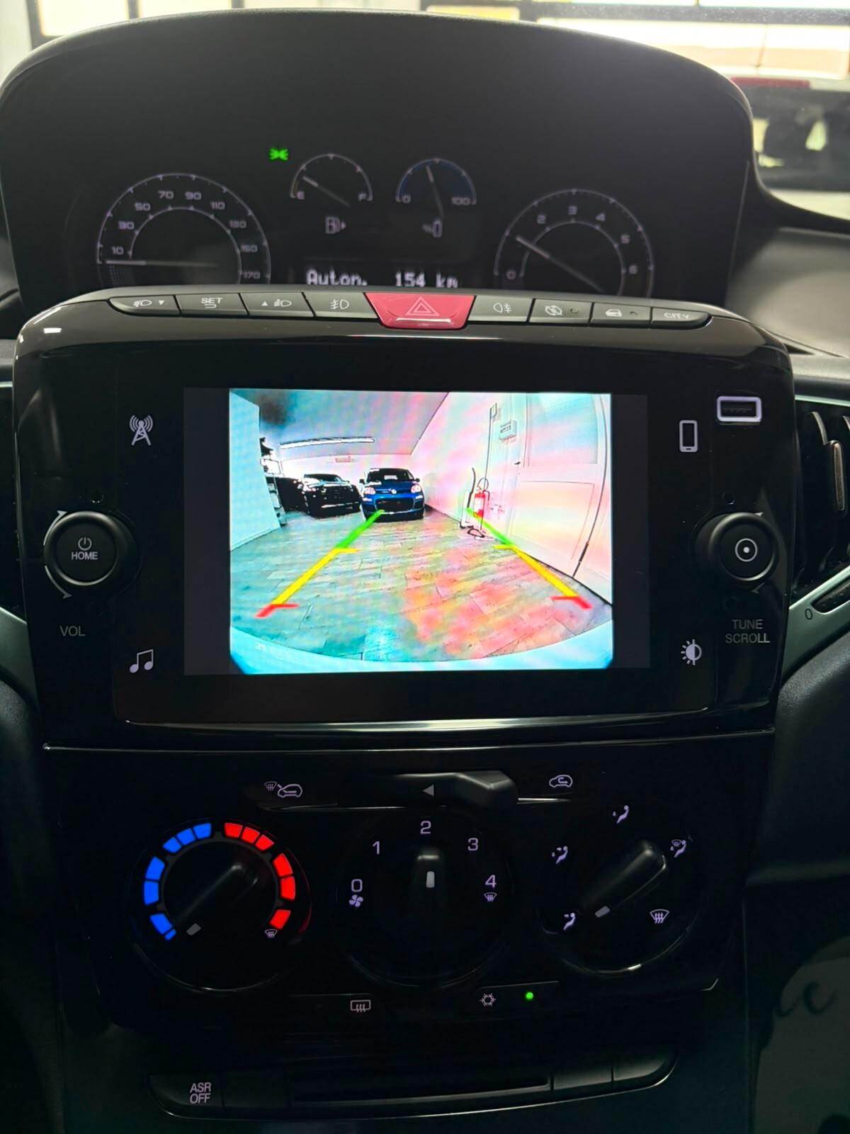 Lancia Ypsilon 1.0 FireFly 5 porte S&S Hybrid Gold