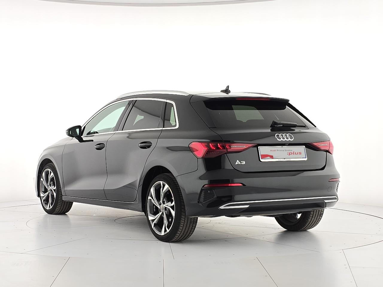 Audi A3 sportback 30 1.0 tfsi business advanced