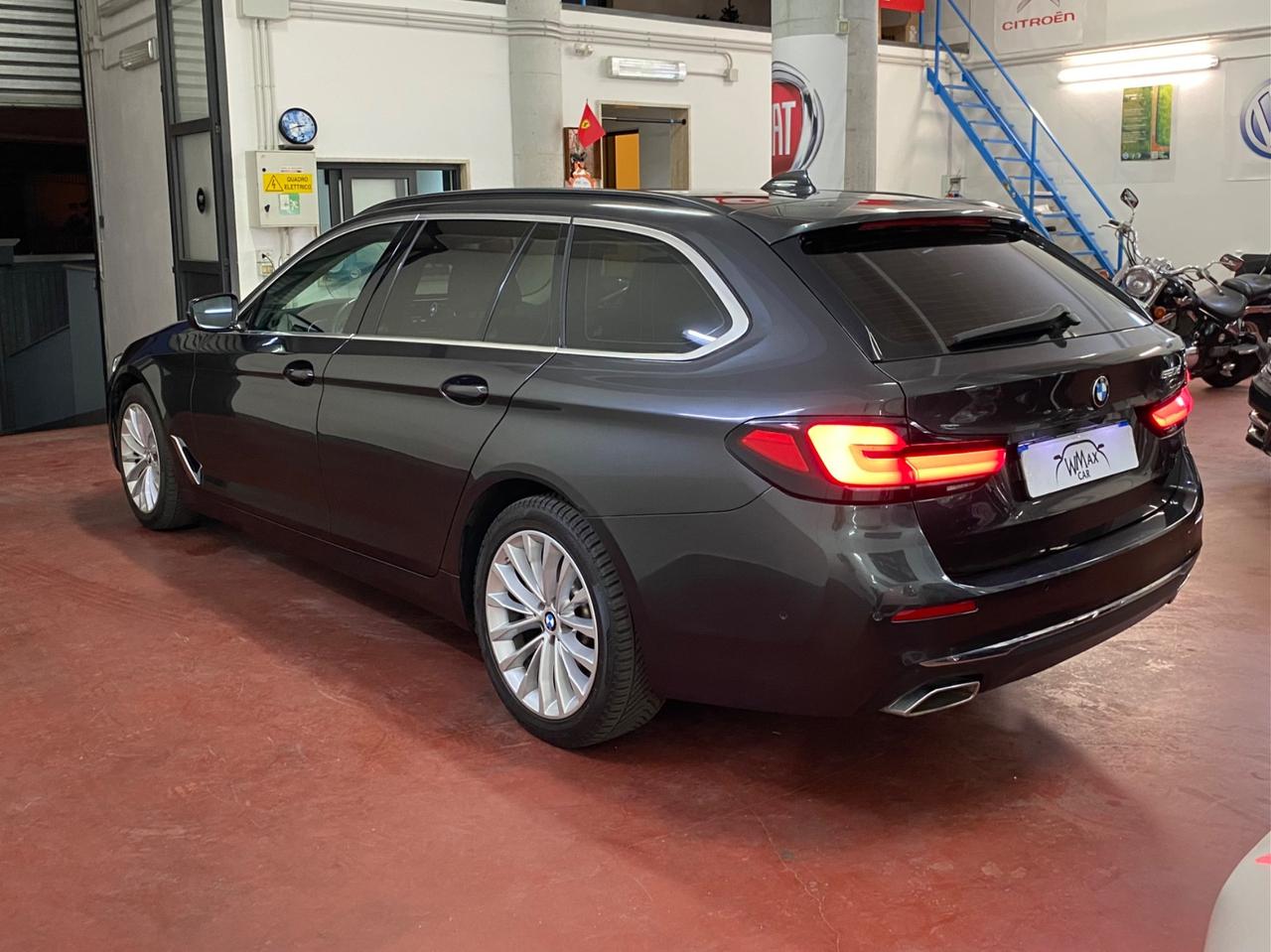 Bmw 520d 48V Touring Luxury