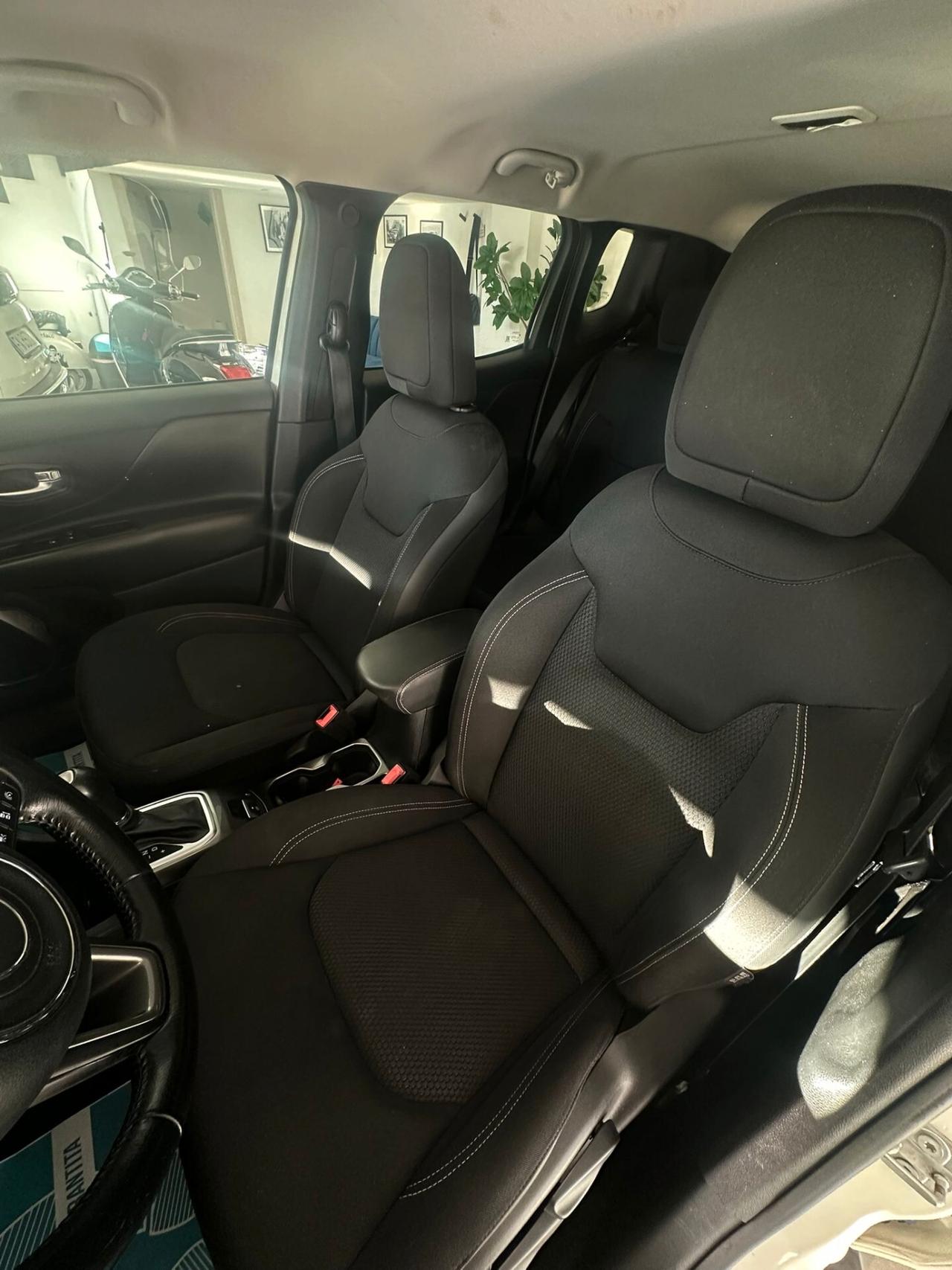 Jeep Renegade 1.6 Mjt DDCT 120 CV Limited