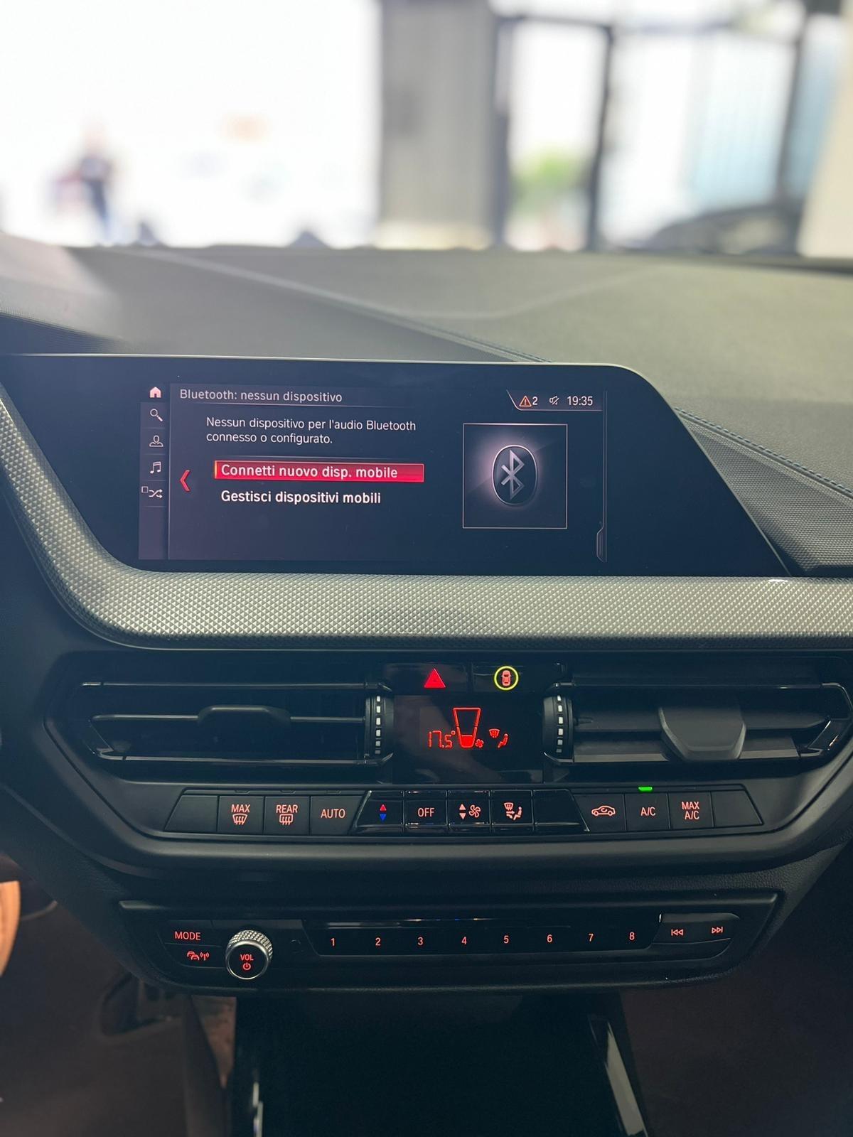 Bmw 116 116d 5p. Msport