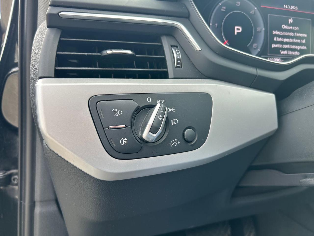 Audi A4 2.0 40 TDI Business Advanced #9936