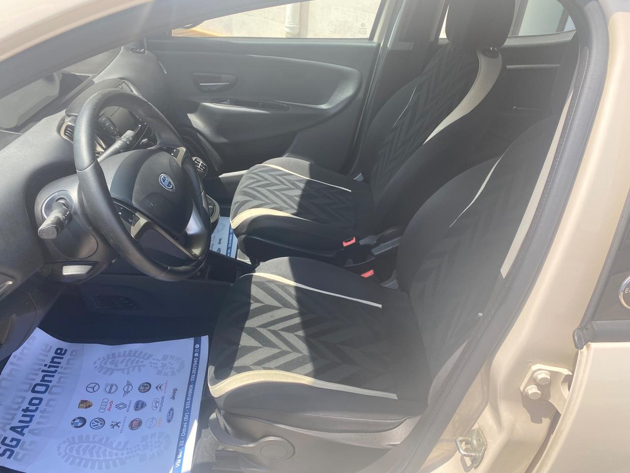 Lancia Ypsilon 1.2 69 CV 5 porte GPL Ecochic Gold