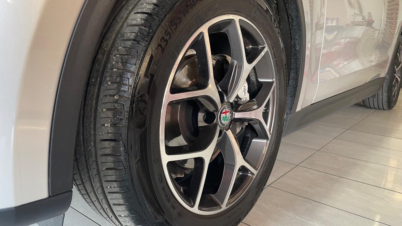 Alfa Romeo Stelvio 2.2 Turbodiesel 180 CV AT8 RWD Executive