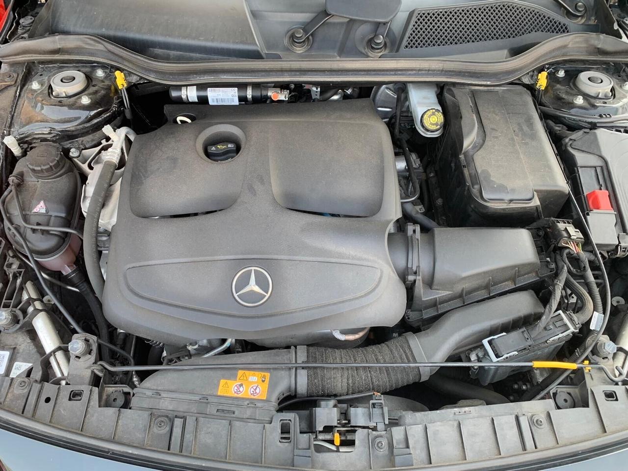 Mercedes-benz GLA 180 Premium Night Edition Tetto Full