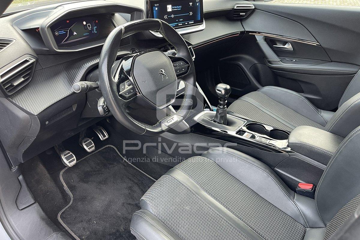 PEUGEOT 2008 PureTech 130 S&S GT