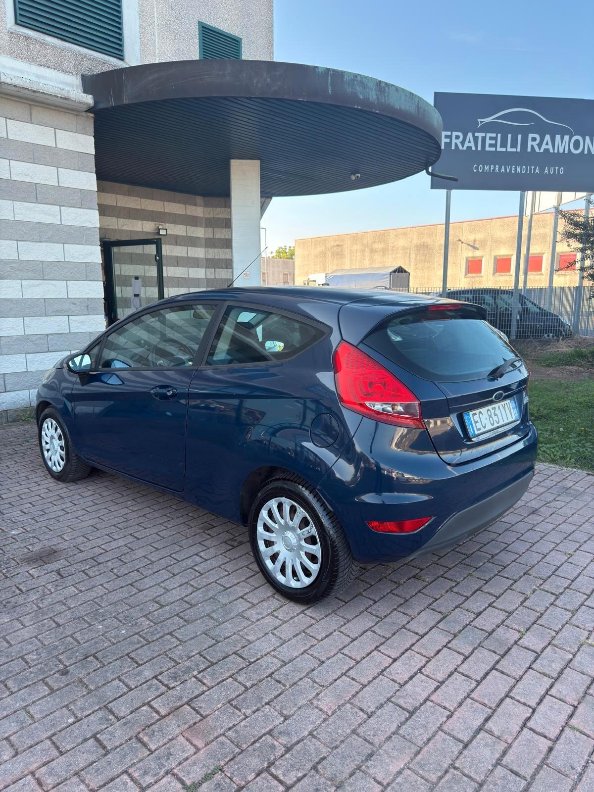 Ford Fiesta 1.4 3 porte Bz.- GPL Titanium