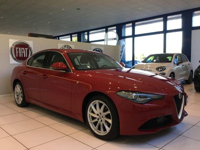 Alfa Romeo Giulia Giulia 2.0 Turbo 200 CV AT8 Ti MY20