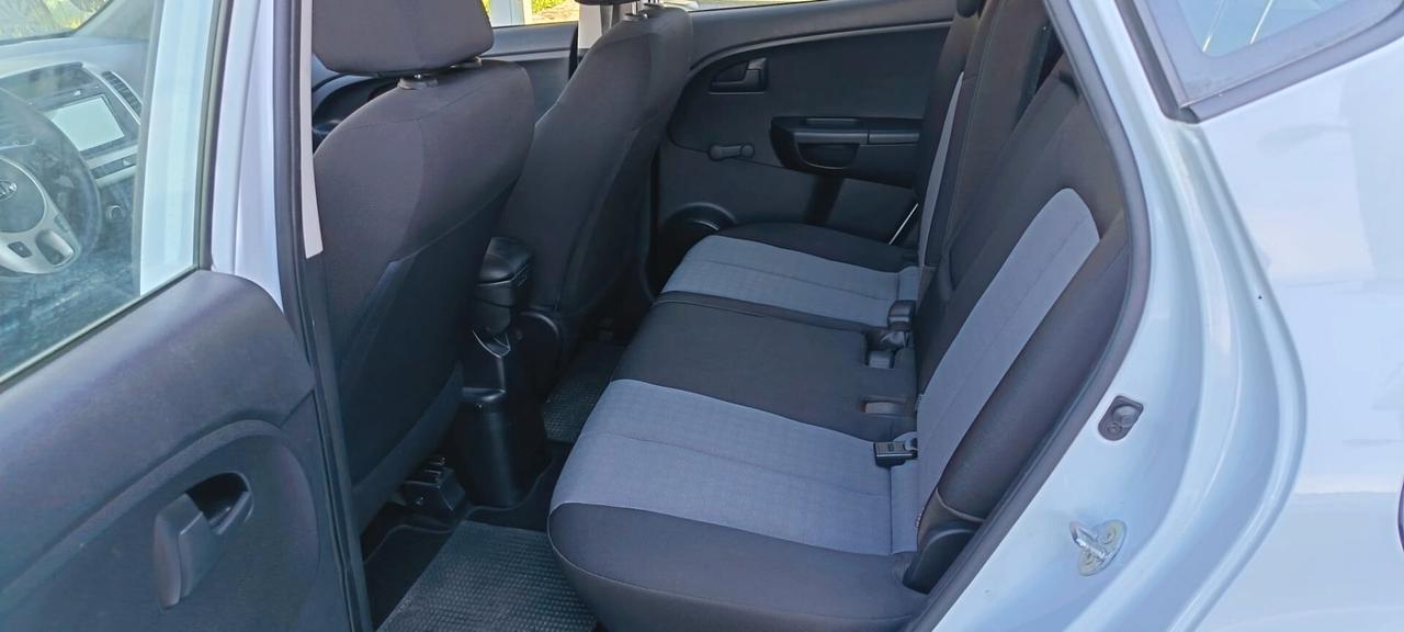 Kia Venga 1.4 CRDi 90CV Cool Navy