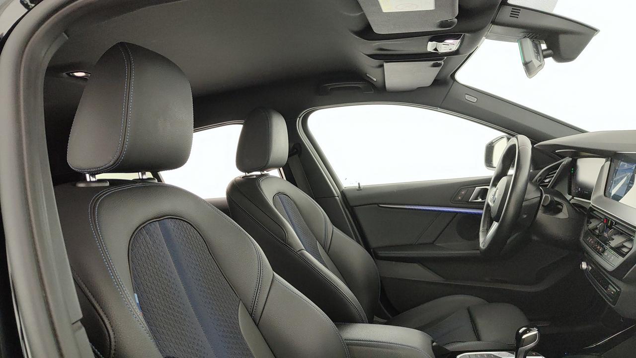 BMW Serie 1 F40 - 118d Msport auto