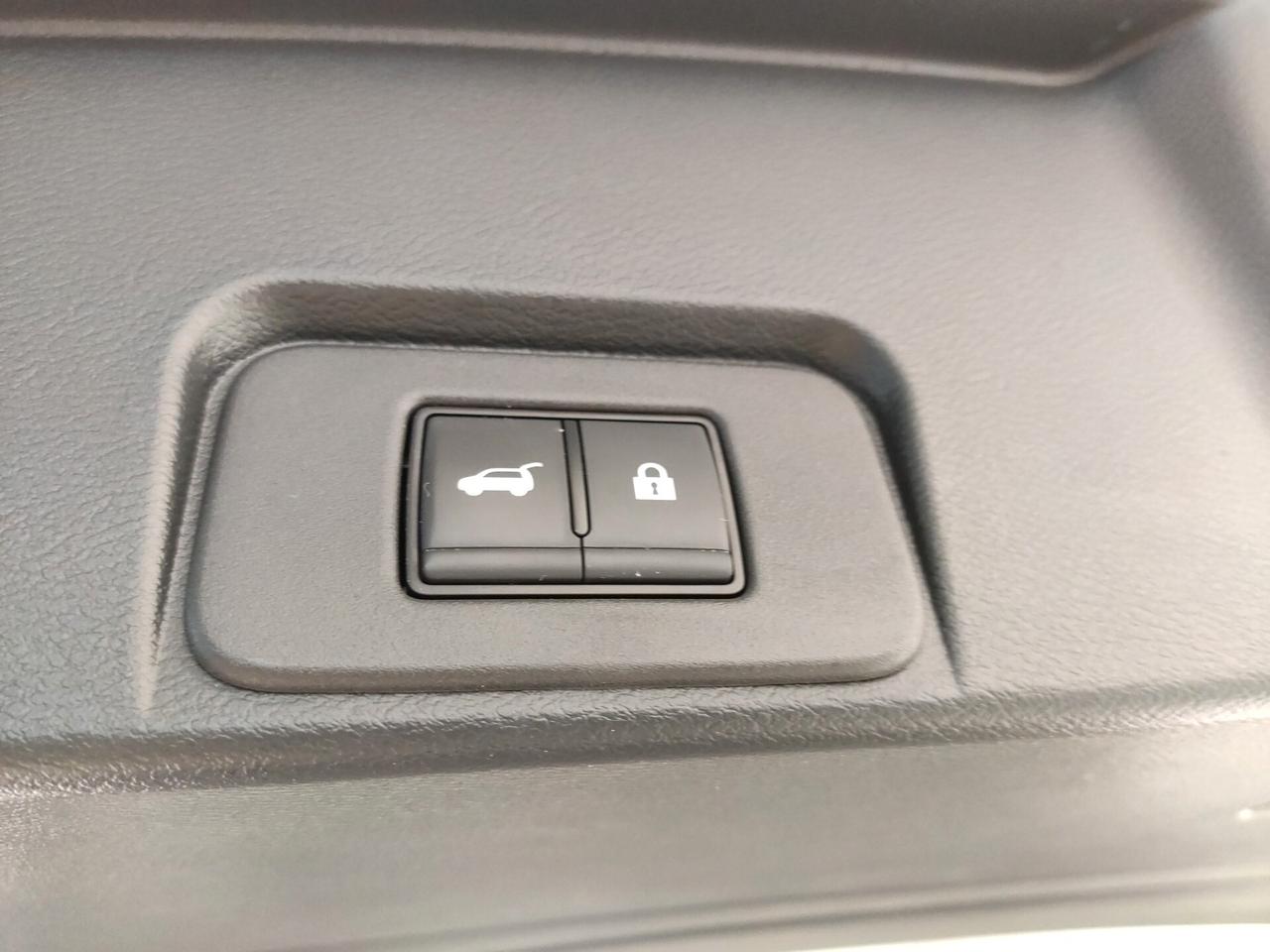Nissan X-Trail Mild Hybrid 2WD 5 posti Tekna