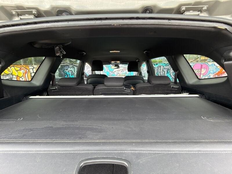 KIA Carens 1.7 CRDi 115CV Class 7 Posti