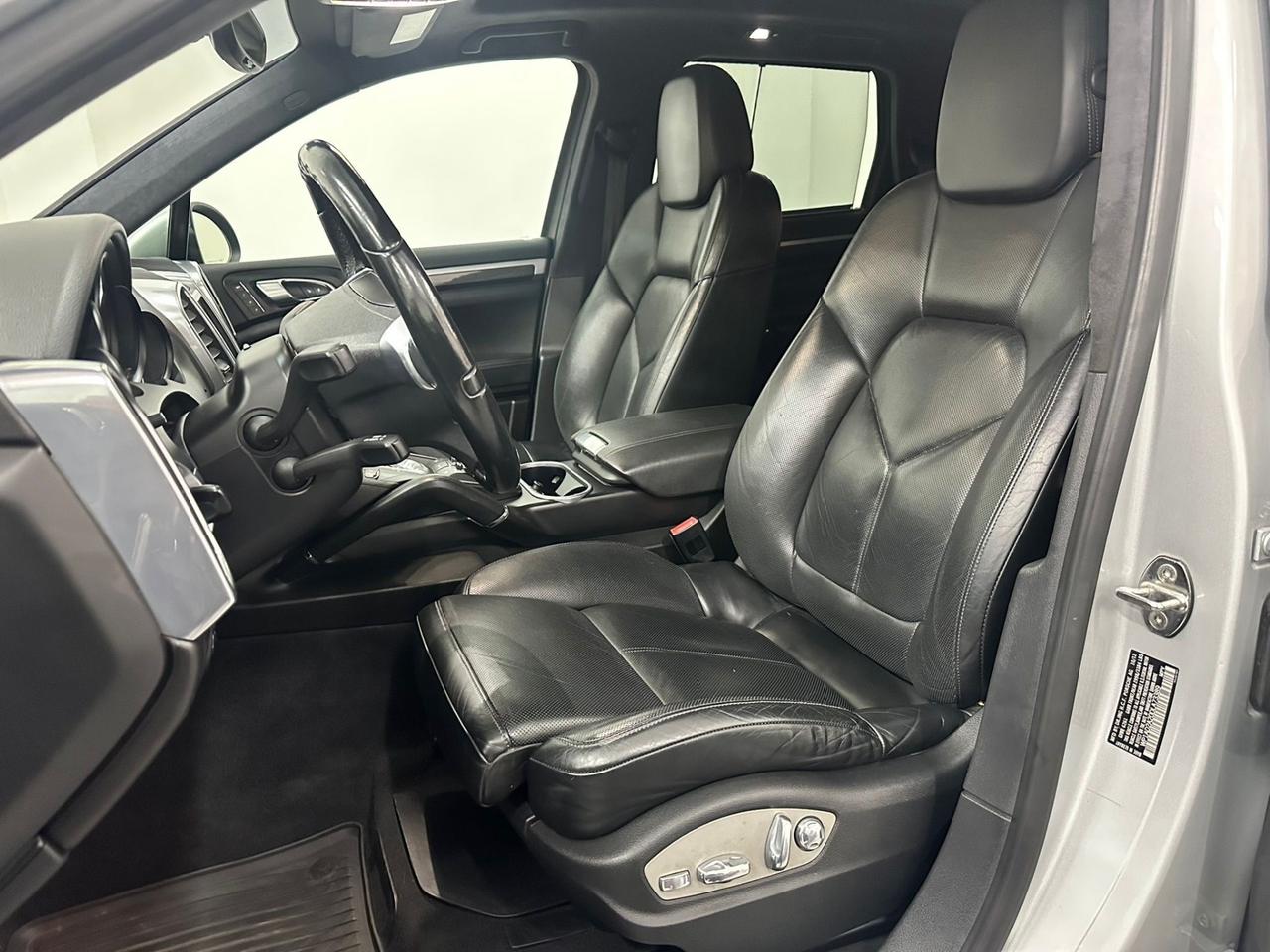 Porsche Cayenne 4.8 GTS