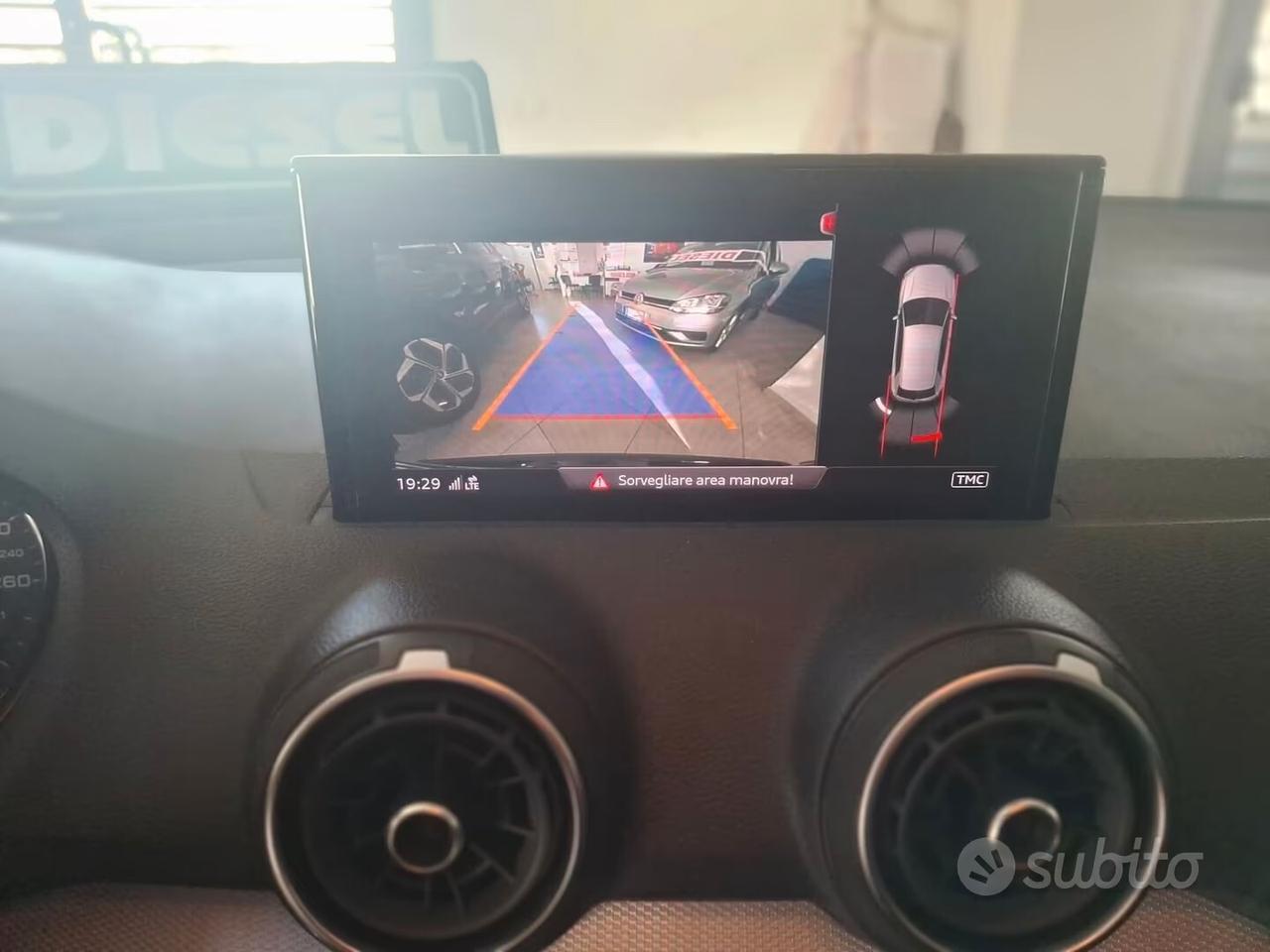 Audi Q2 30 TDI S tronic Identity Black