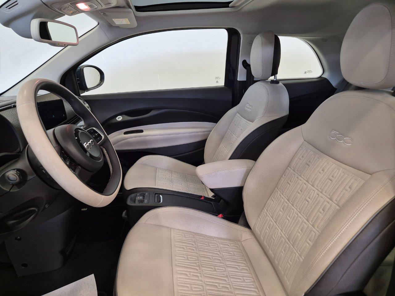 Fiat 500e 42 kWh La Prima by Bocelli IN PROMO - NEOPATENTATI