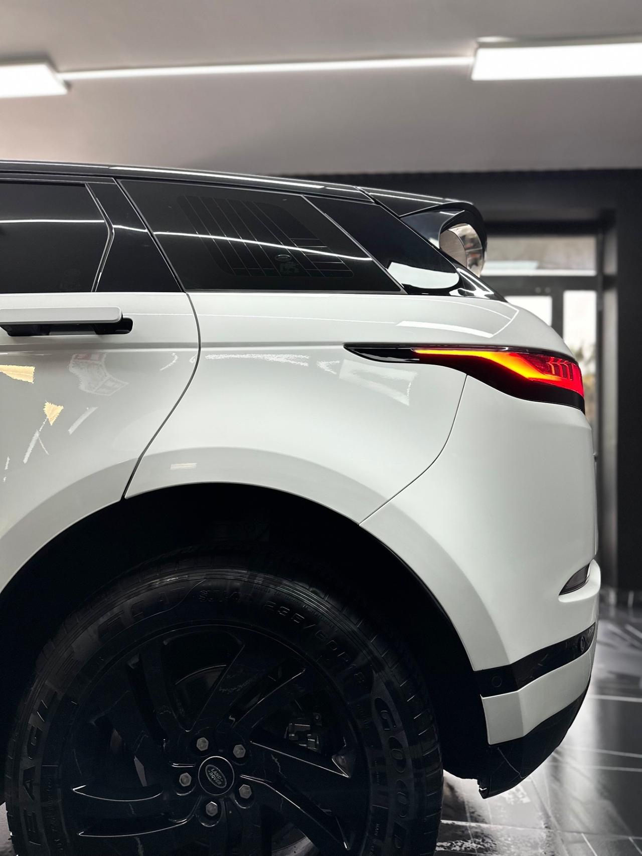 Land Rover Range Evoque 2.0D I4 163 CV AWD Auto R-Dynamic HSE