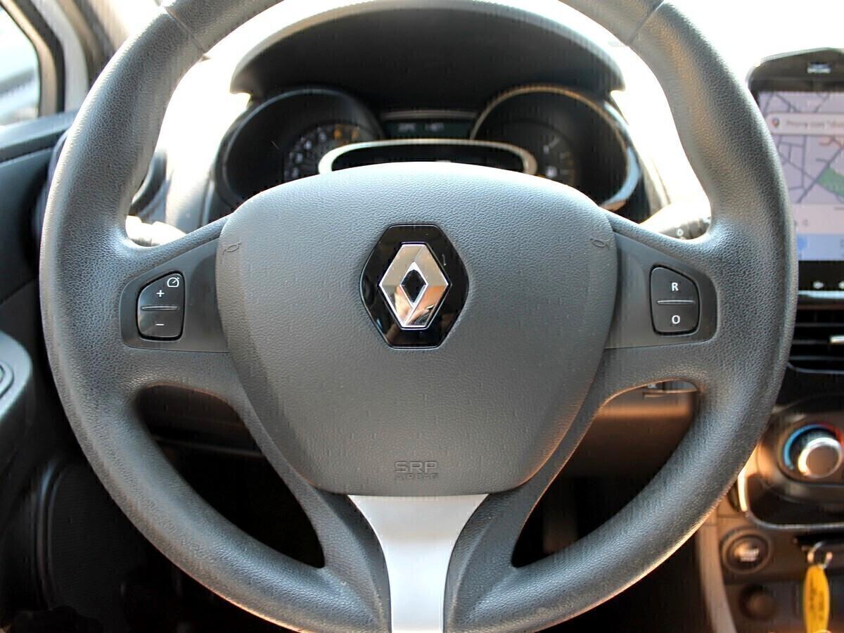 Renault Clio 1.2 Life 75cv E6 Navi PDC Retrocamera FINAZIABILE