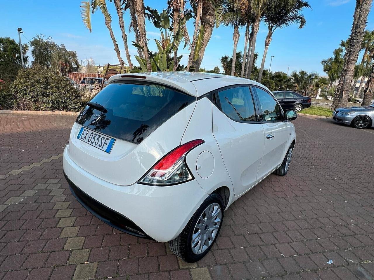 Lancia Ypsilon 1.3 MJT 16V 95 CV 5 porte S&S Gold