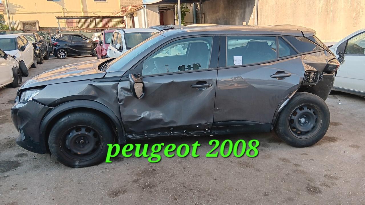 Peugeot 2008 incidentata sinistrata mondialcars 021